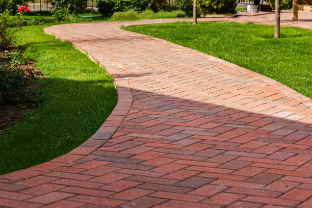 Best Professional Driveway Pavers  in Kalona, IA